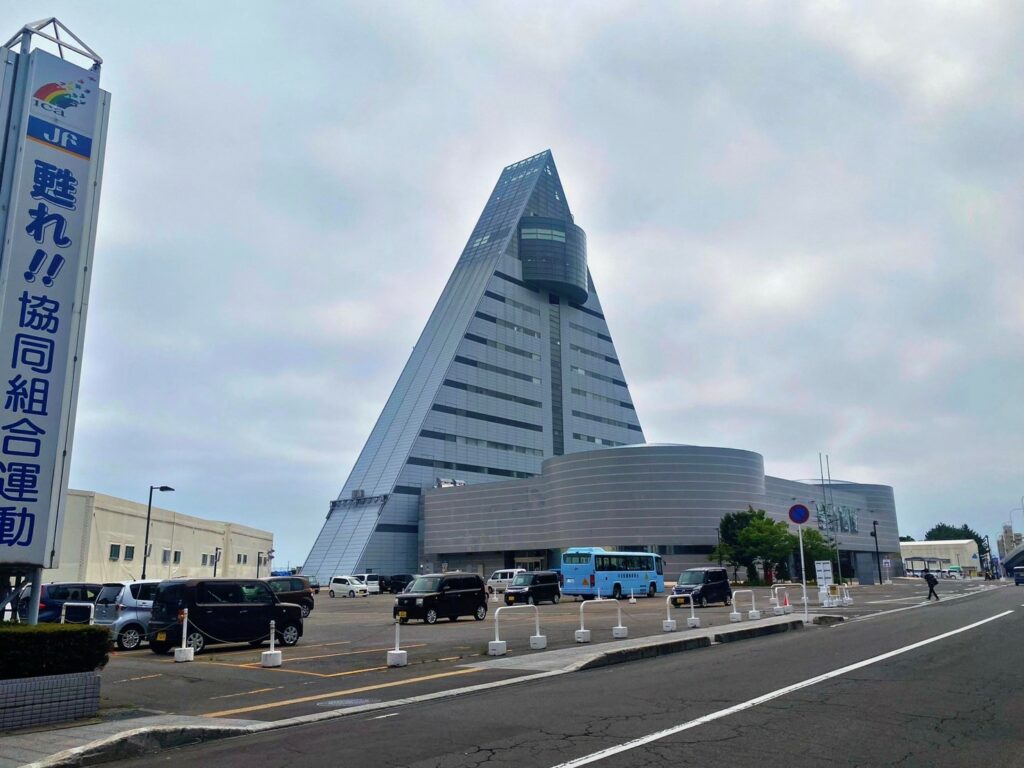 青森県観光物産館アスパム