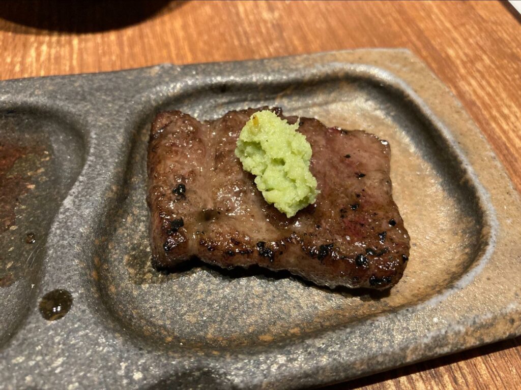 肉炉端ホルモン焼 百萬力