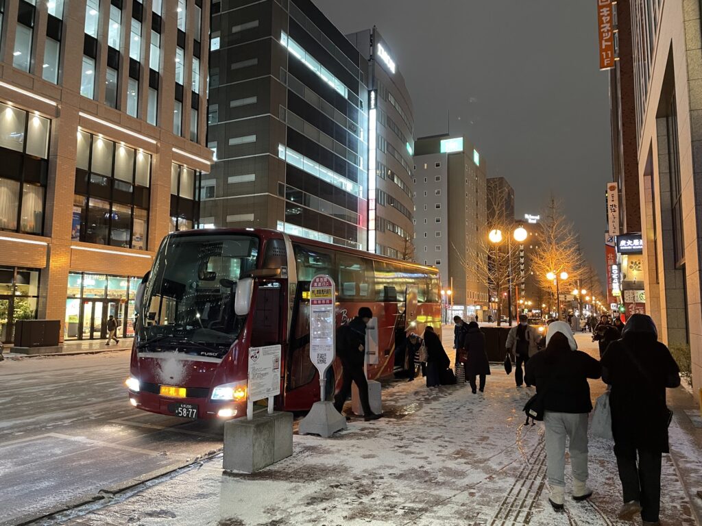 札幌　バス降車場