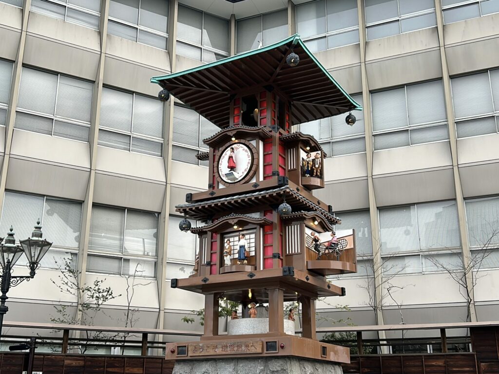 坊っちゃんカラクリ時計
