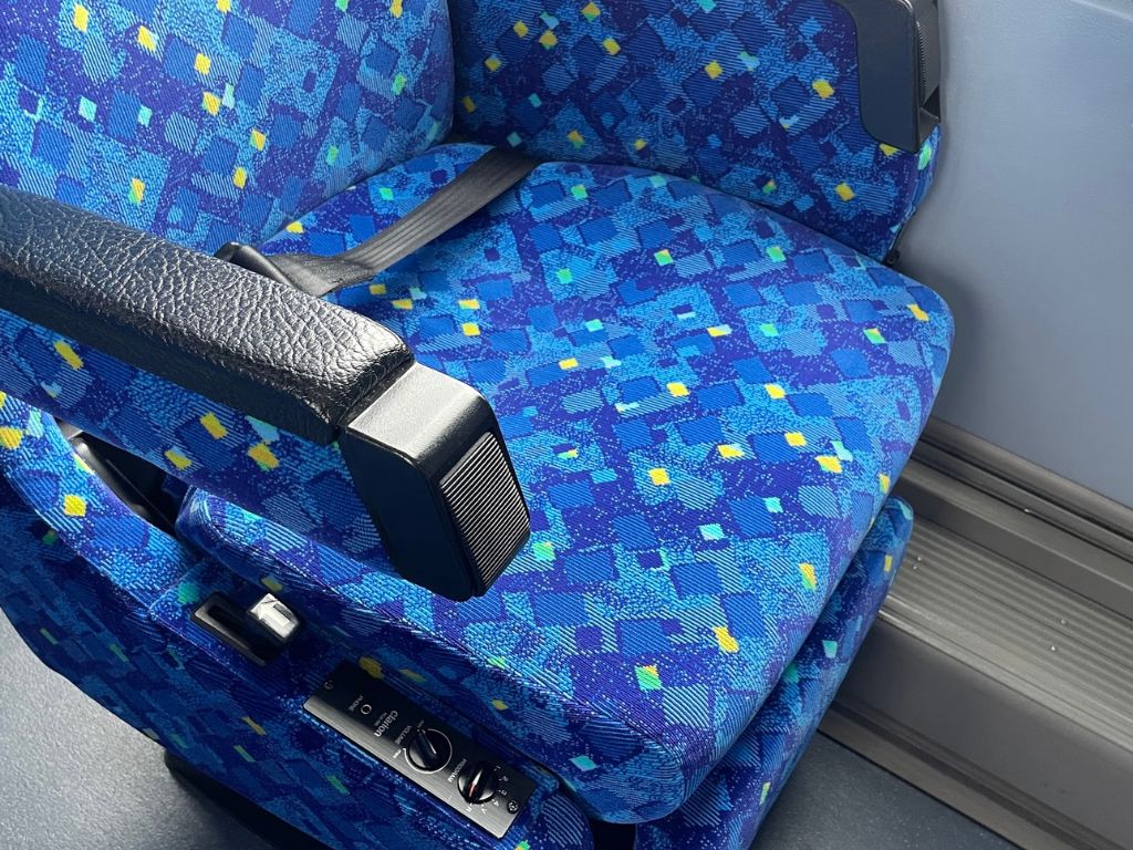 網走バス　座席座面