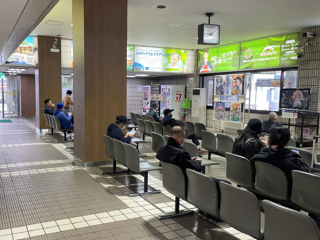 中央バスBT待合室