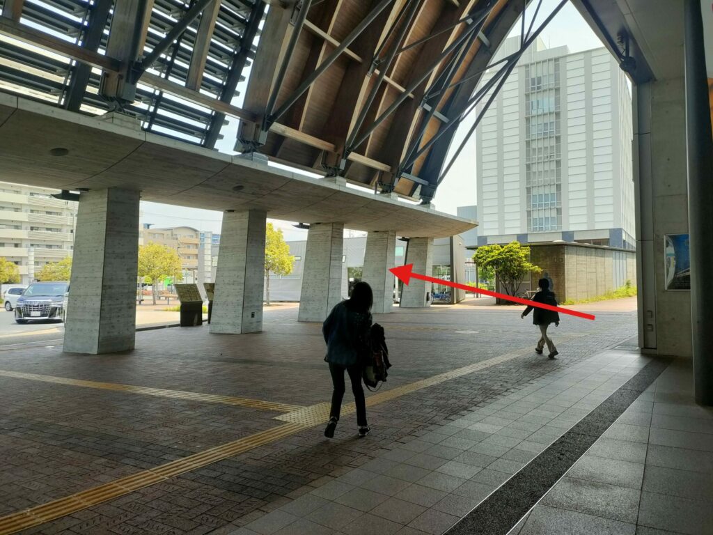 高知駅3