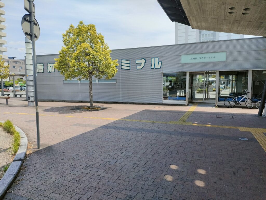 高知駅2