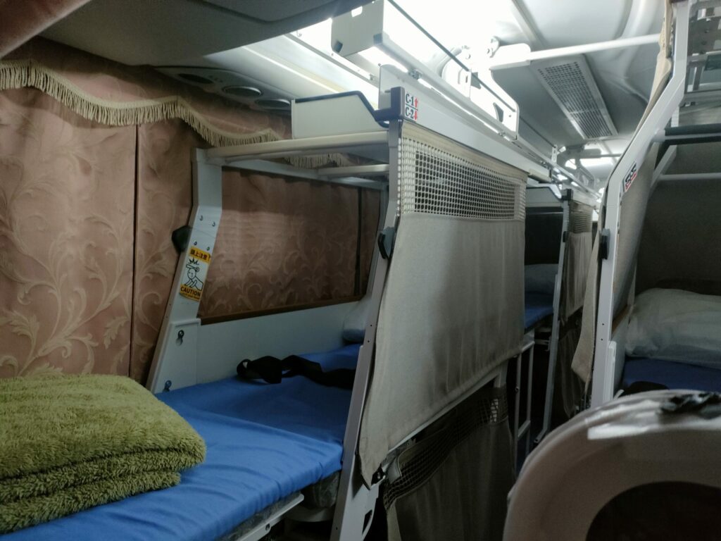ソメイユプロフォン車内3
