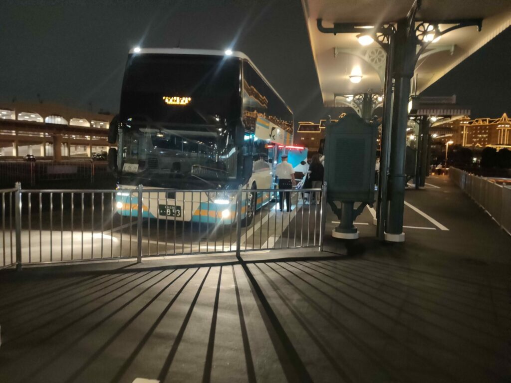 バス外観