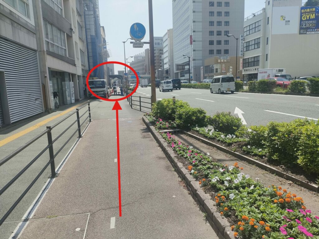八百屋町バス停