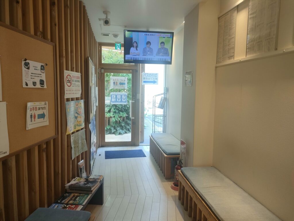 ベンチ