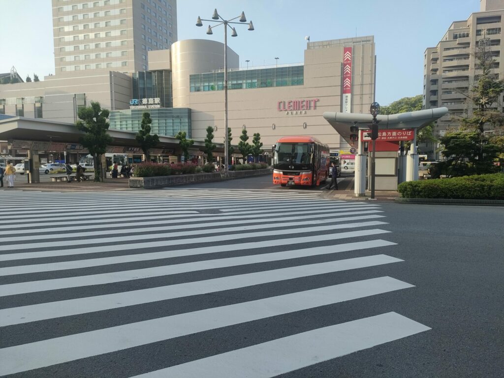 バス