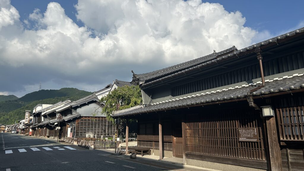 うだつの上がる街並み