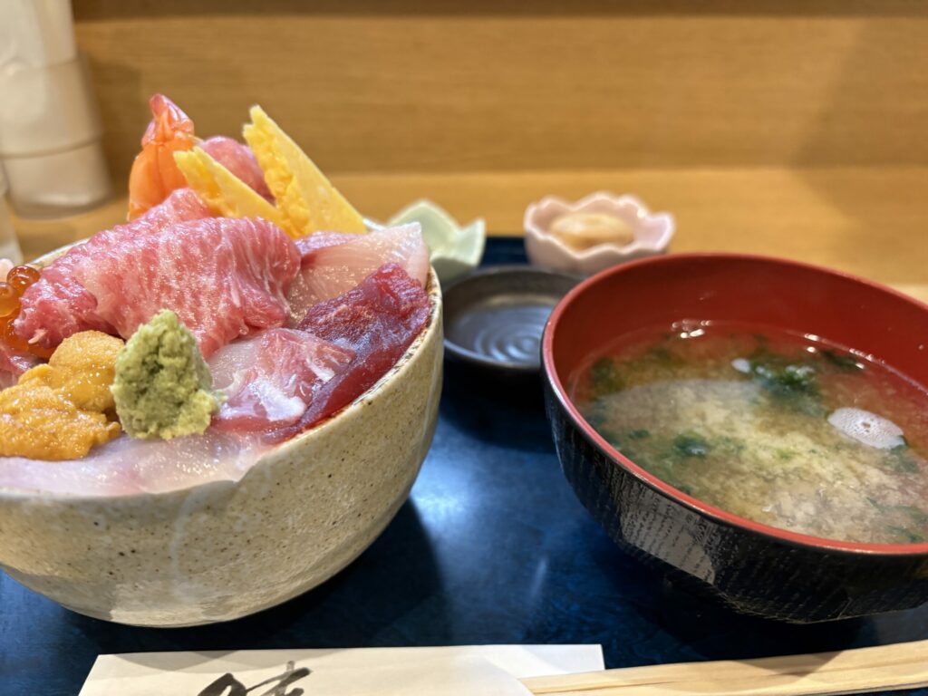 地酒と旬味 東家