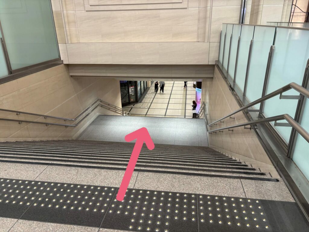 大阪駅前（東梅田駅）バスのりばへのアクセス