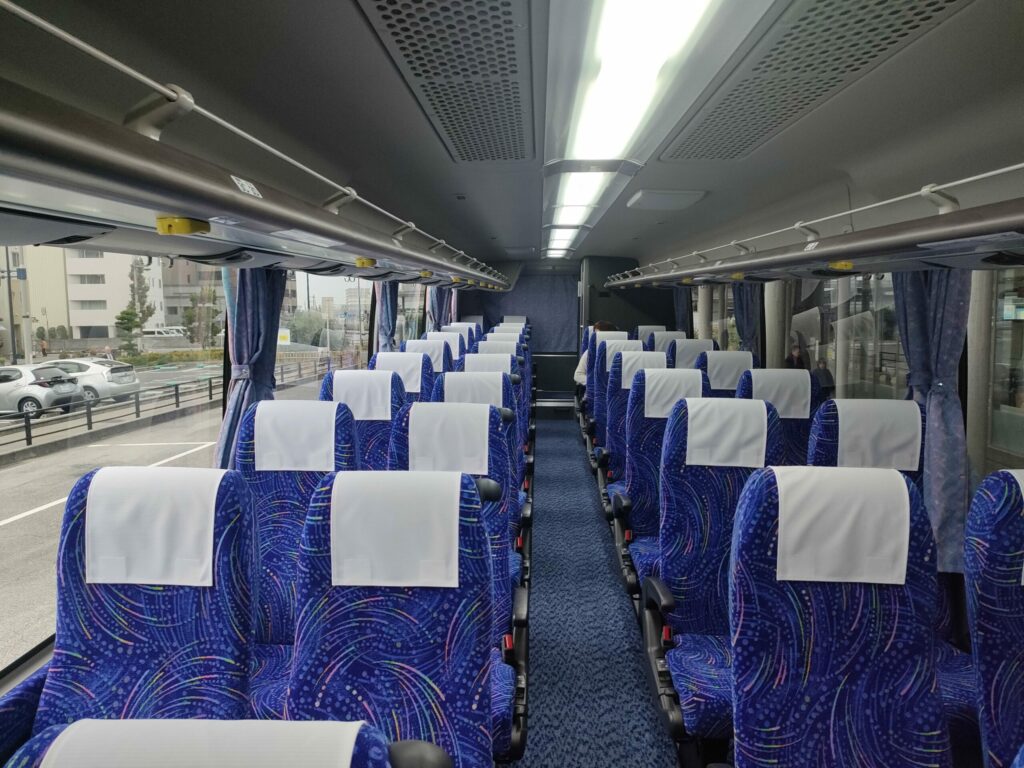 四国高速バス車内