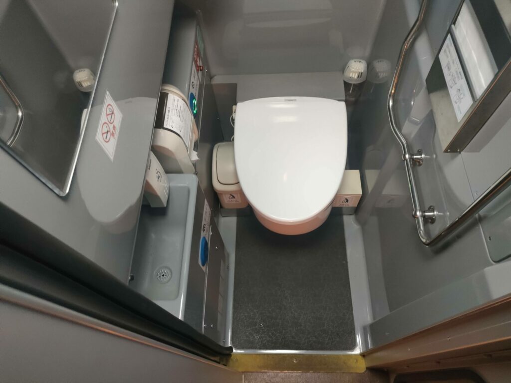 グラン昼特急出雲号トイレ