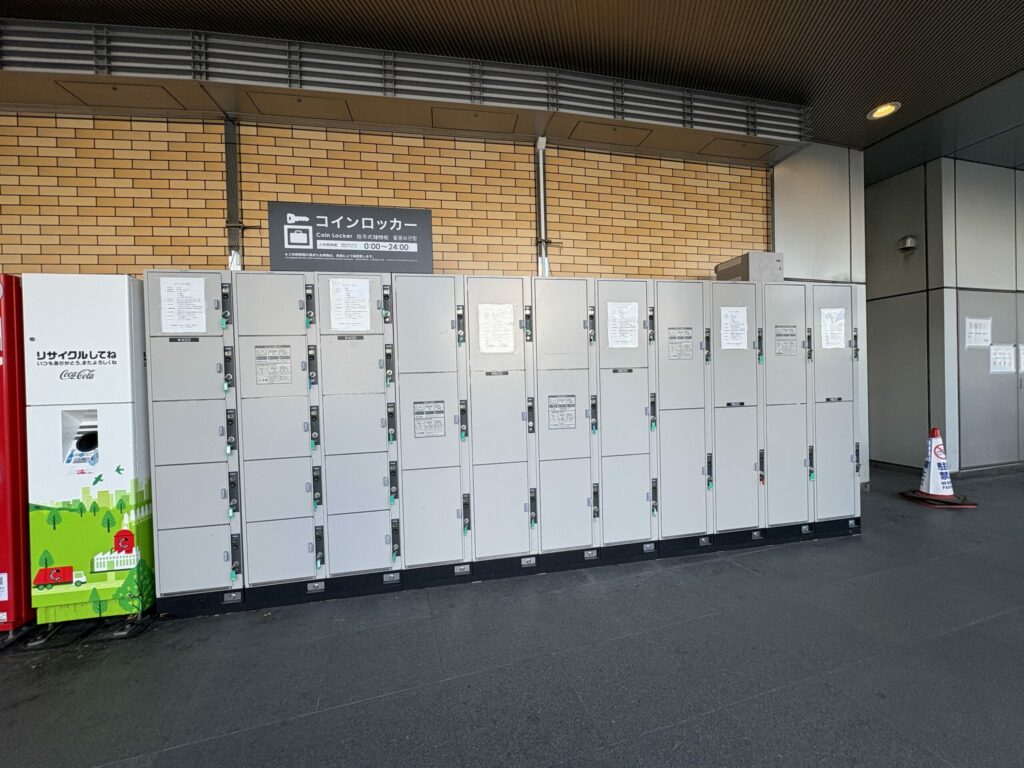 JR高松駅構内のコインロッカー