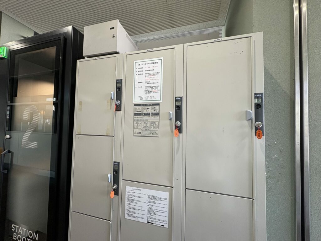 JR高松駅構内のコインロッカー