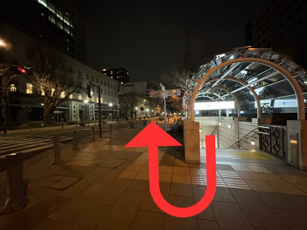 みなとみらい線「日本大通り駅」から横浜スタジアムへのアクセス