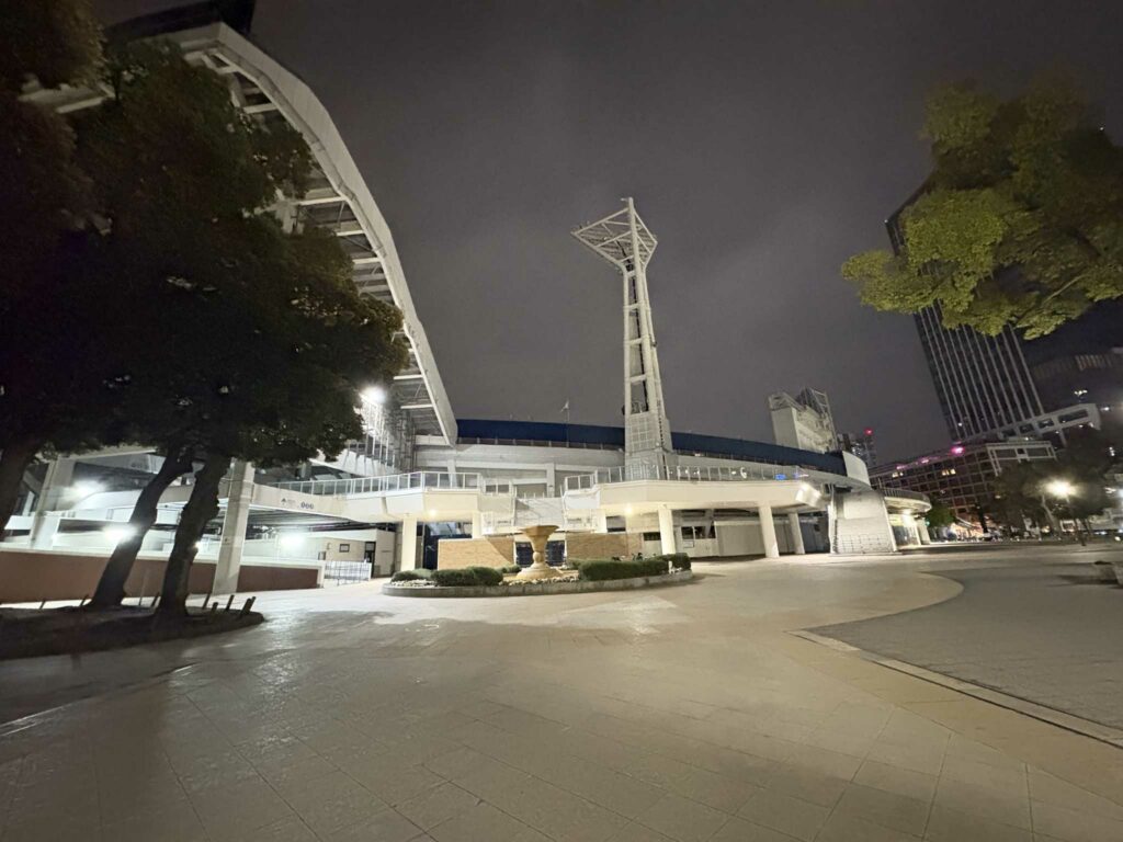 みなとみらい線「日本大通り駅」から横浜スタジアムへのアクセス