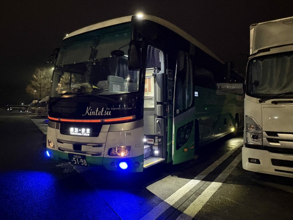 フライングスニーカー