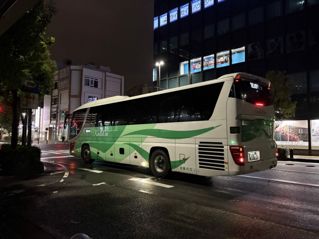 フライングスニーカー