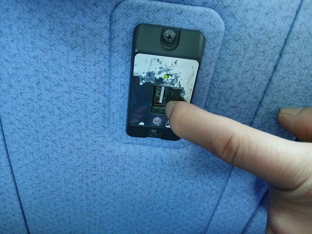 なんごくエクスプレス車内