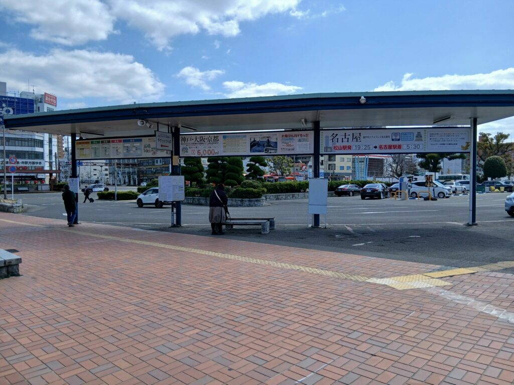 JR松山駅バスターミナル