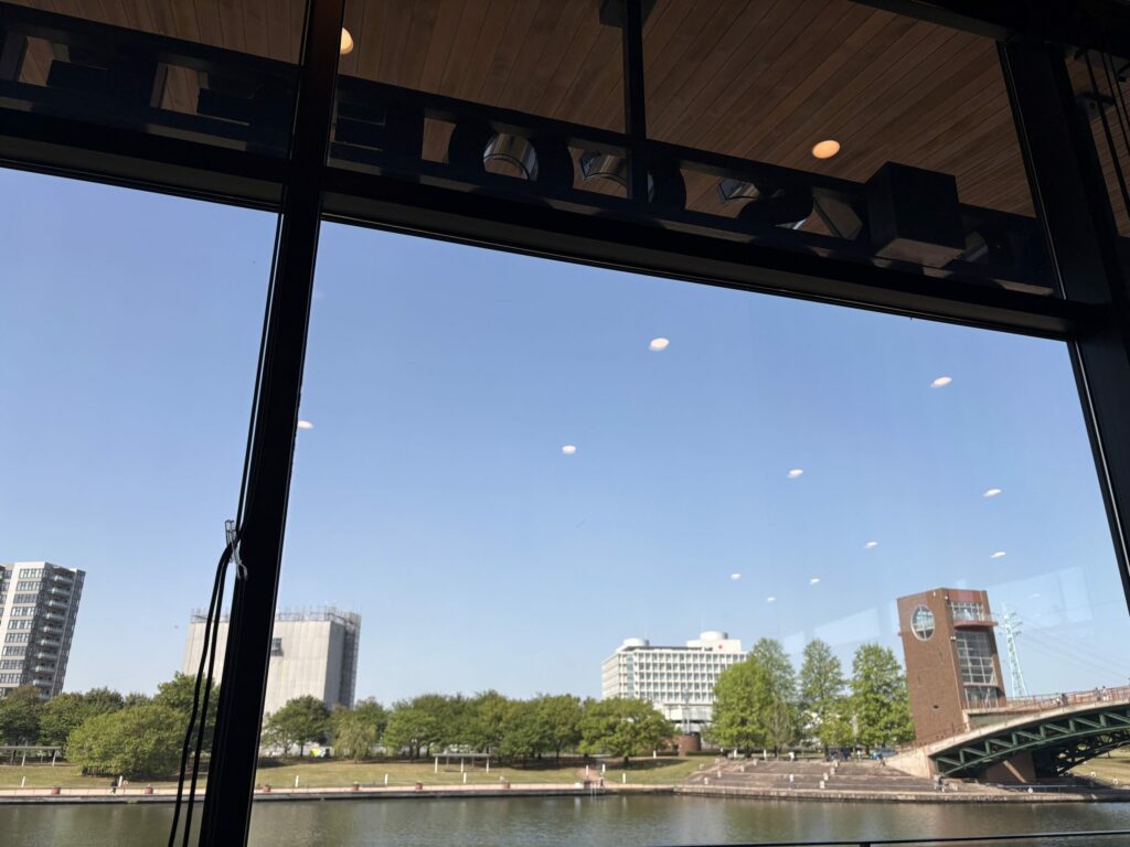 スターバックスコーヒー 富山環水公園店