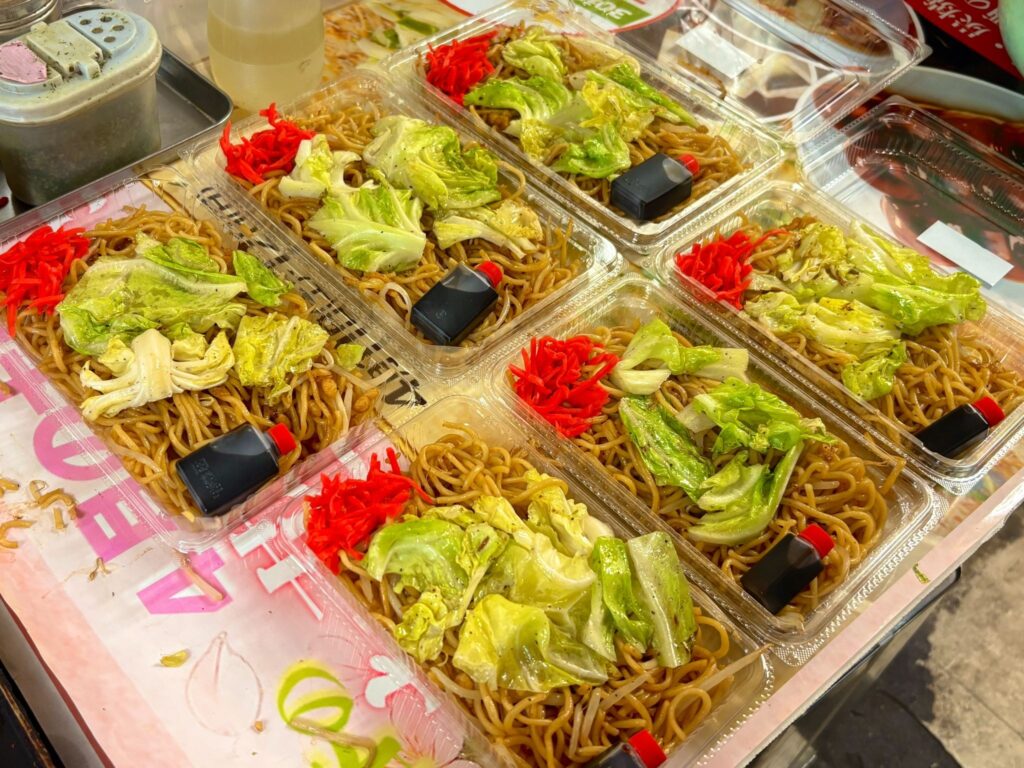 屋台をイメージするような焼きそば