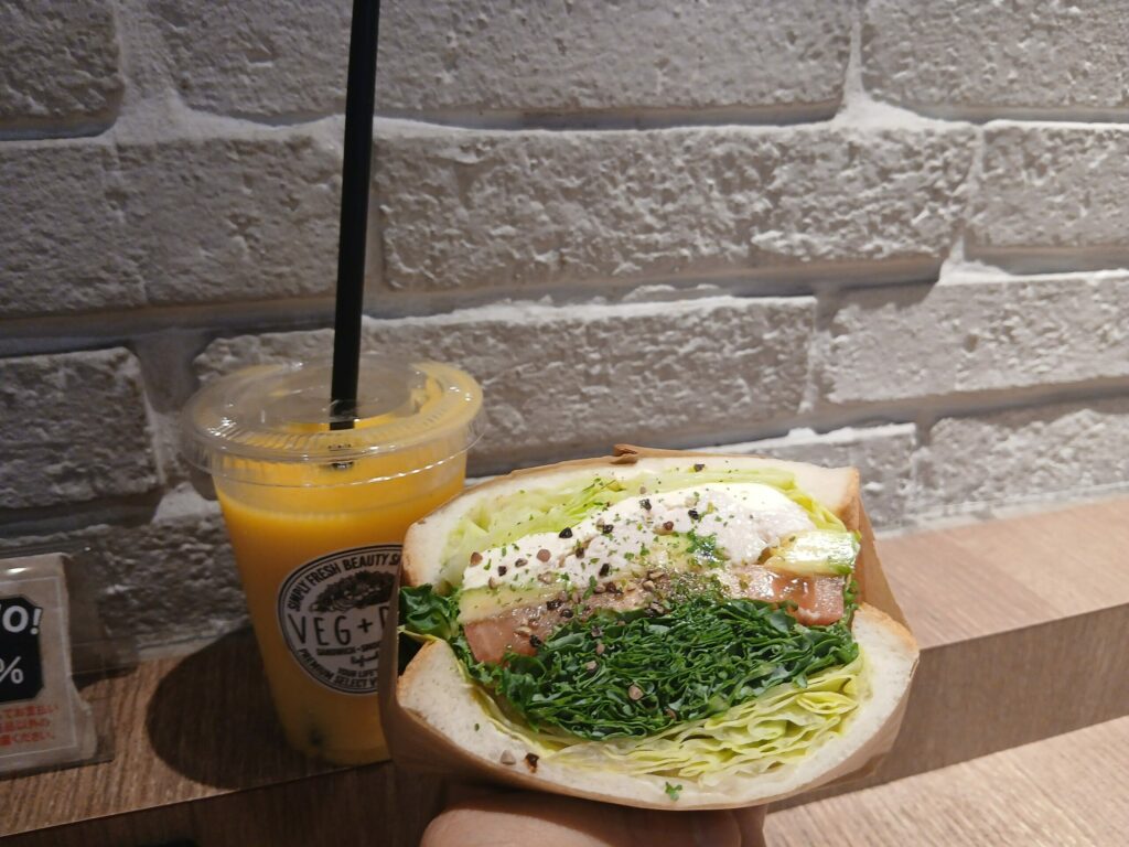 広島バスセンターVEG+DELI