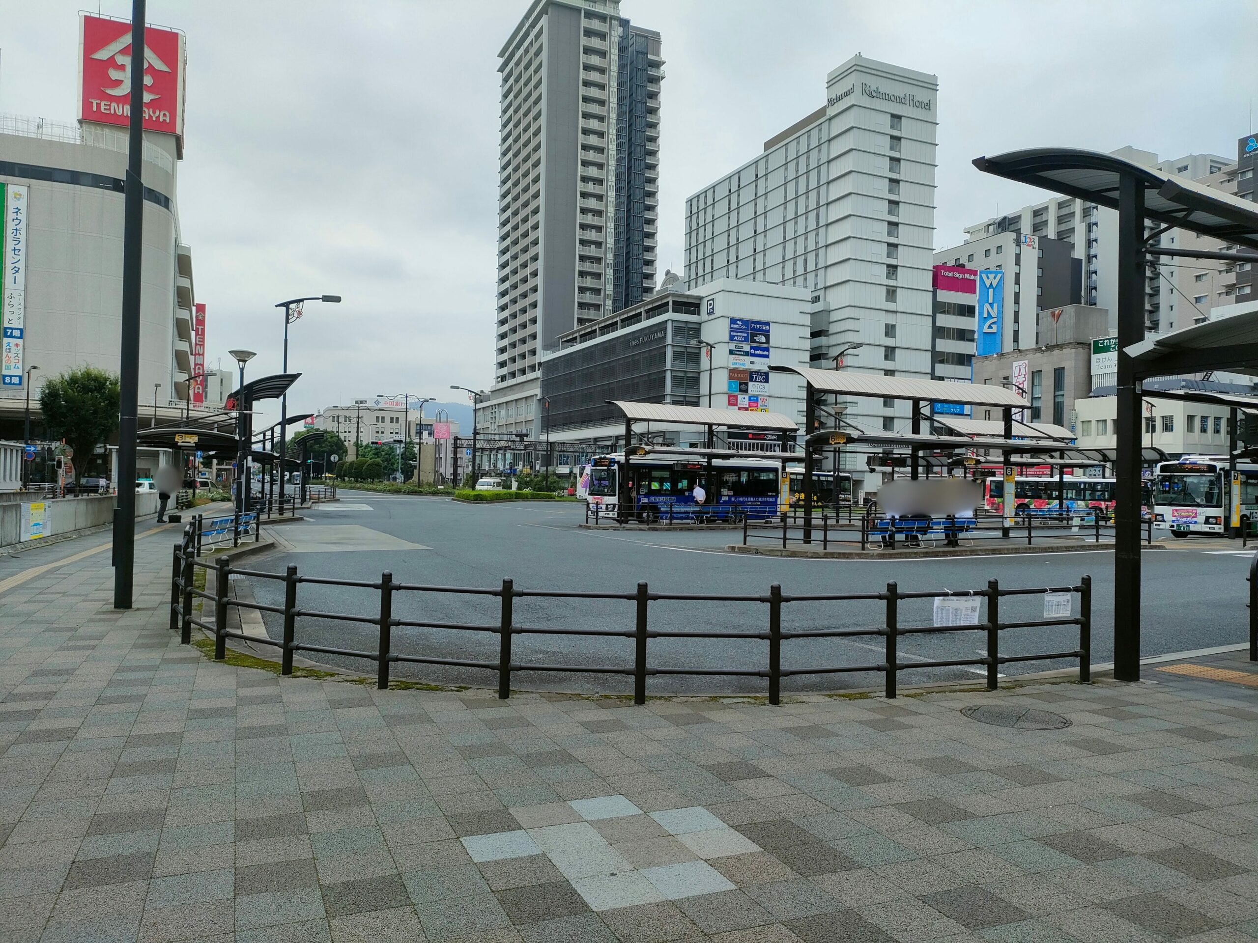 福山駅バスターミナル
