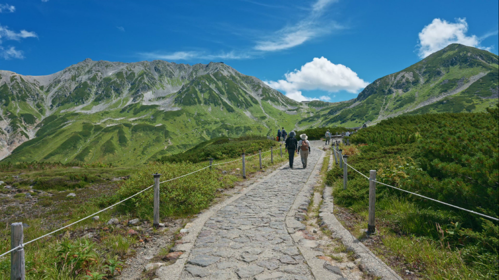 立山室堂平