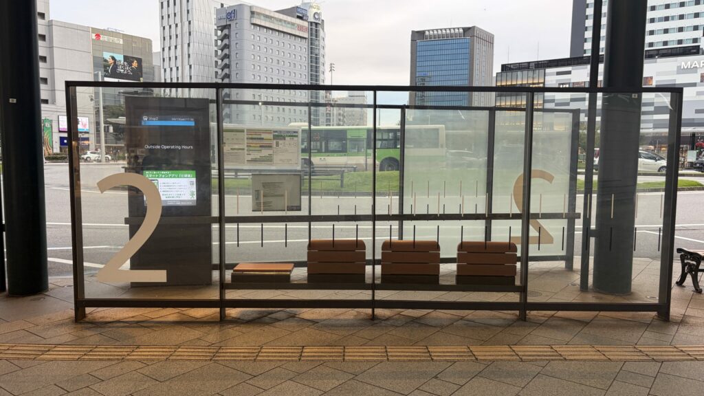 富山駅バスターミナル2番のりば