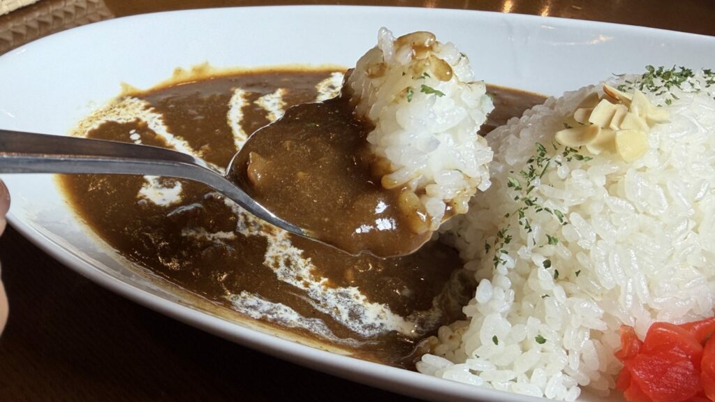 ホテル立山特製カレー